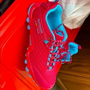 Women’s size 7.5 shoes